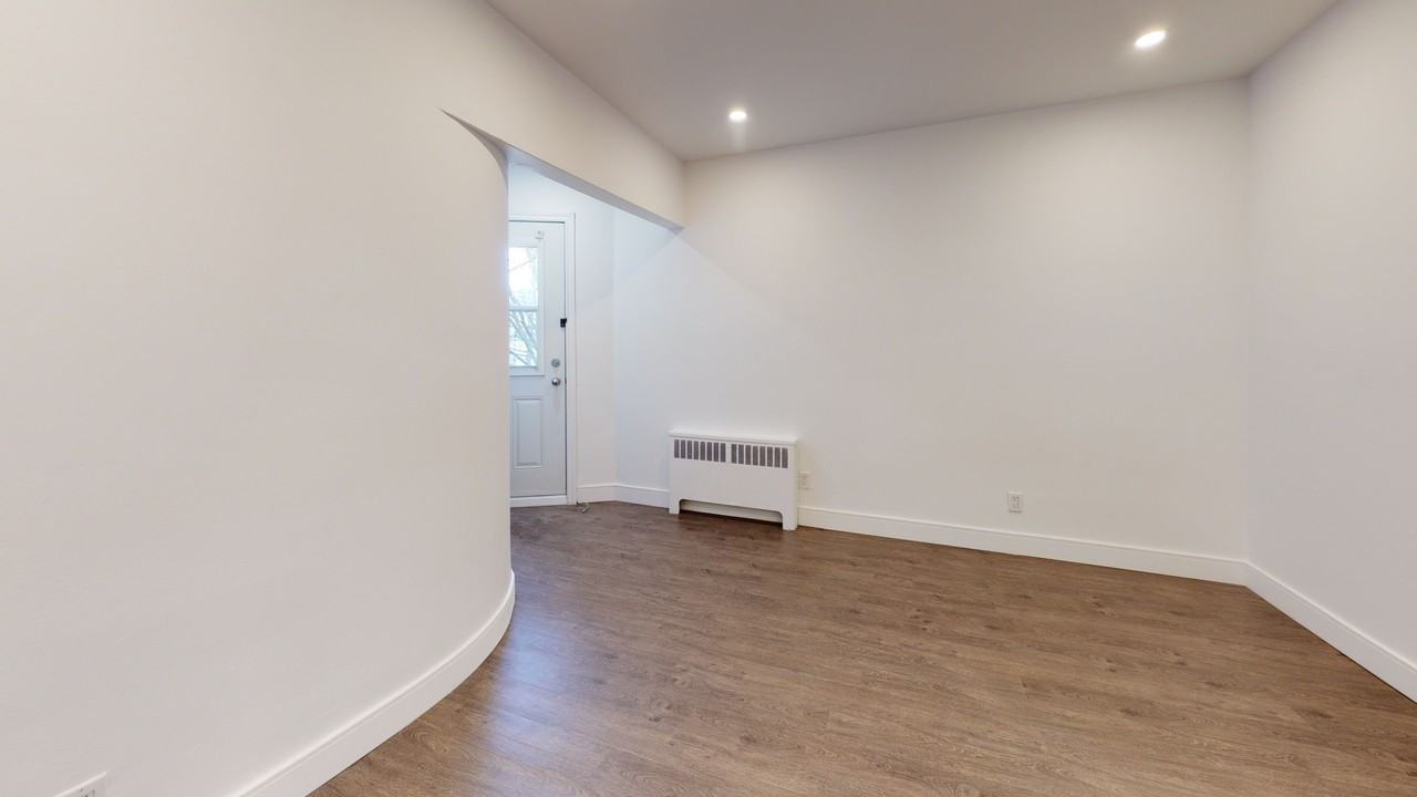 2645 Bercy - Photo 7 of 21