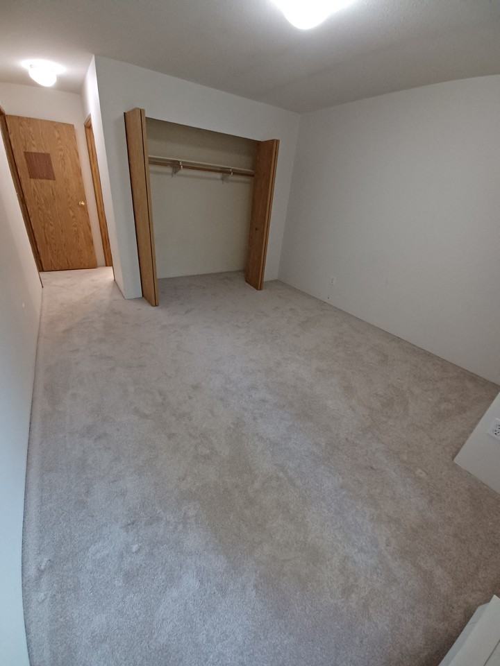 Winsome Place - Photo 7 of 43