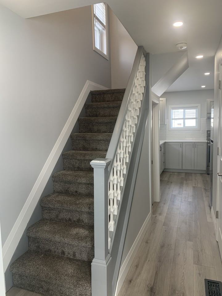 16 York Street, Welland - Photo 3 of 22