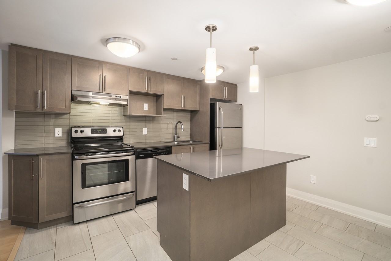 Tweedsmuir Lofts - Photo 3 of 20