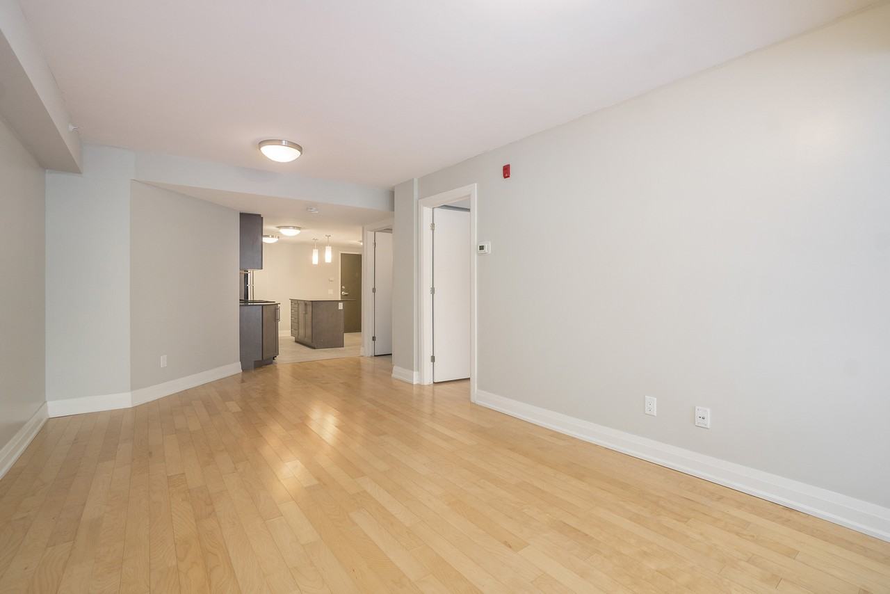 Tweedsmuir Lofts - Photo 4 of 20