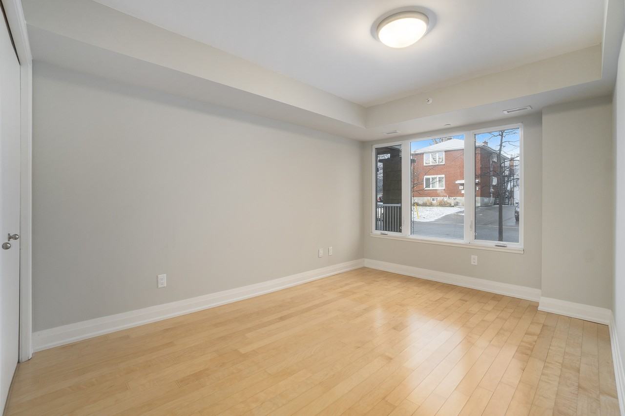 Tweedsmuir Lofts - Photo 6 of 20