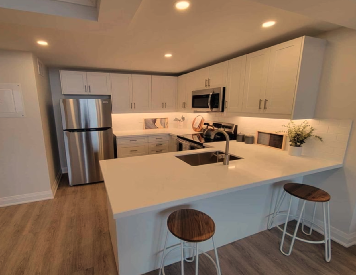 East 42nd Street - Photo 2 of 7