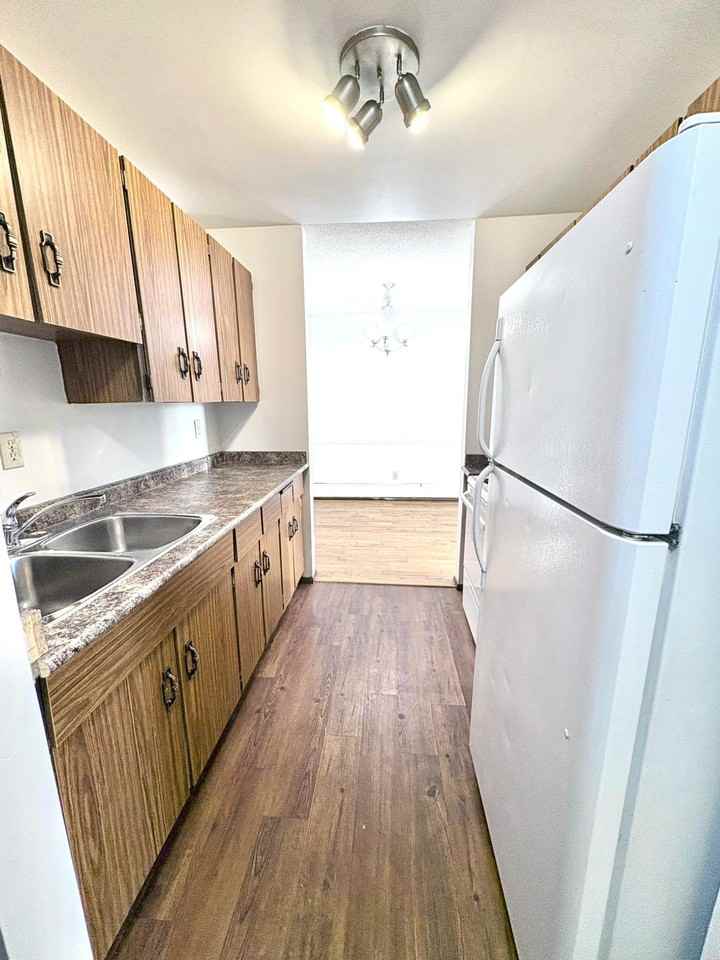 Amblewood Terrace - Photo 5 of 17