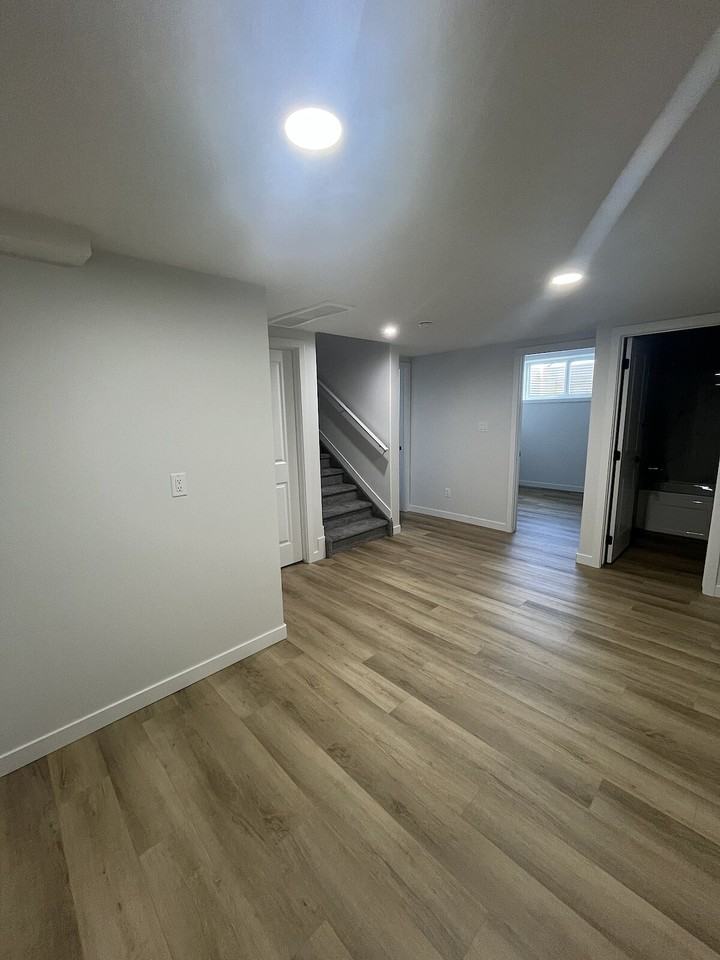 8632 181 Ave NW Basement - Photo 4 of 11