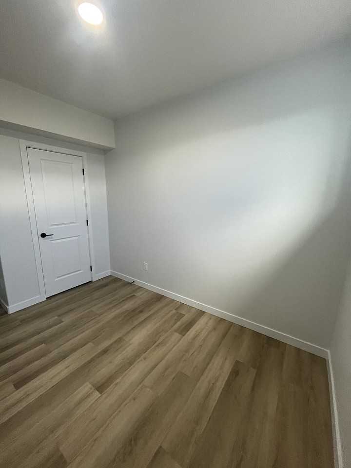 8632 181 Ave NW Basement - Photo 7 of 11