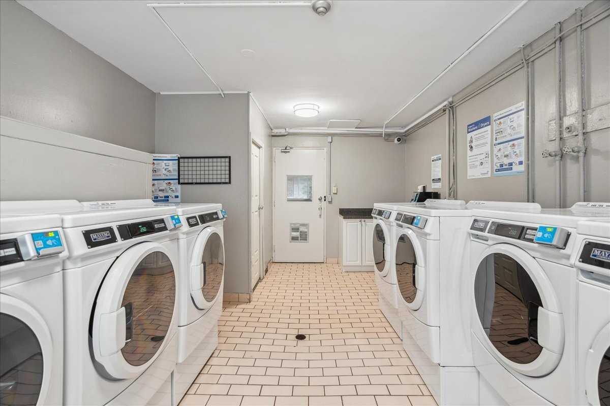 435 Grey Street - Photo 7 of 10