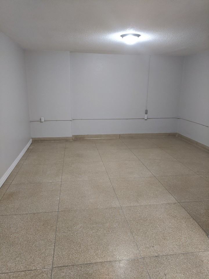 200 St Lukes Ave - Photo 3 of 34