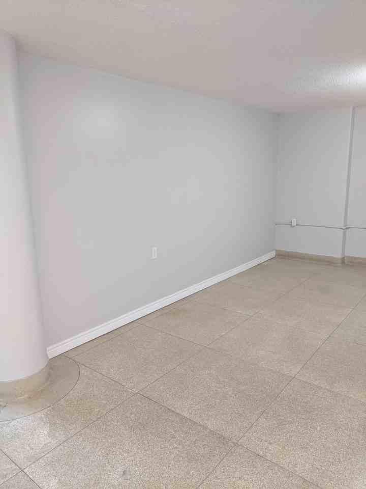 200 St Lukes Ave - Photo 4 of 34