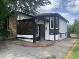 featured image of 66 Kennedy Ave