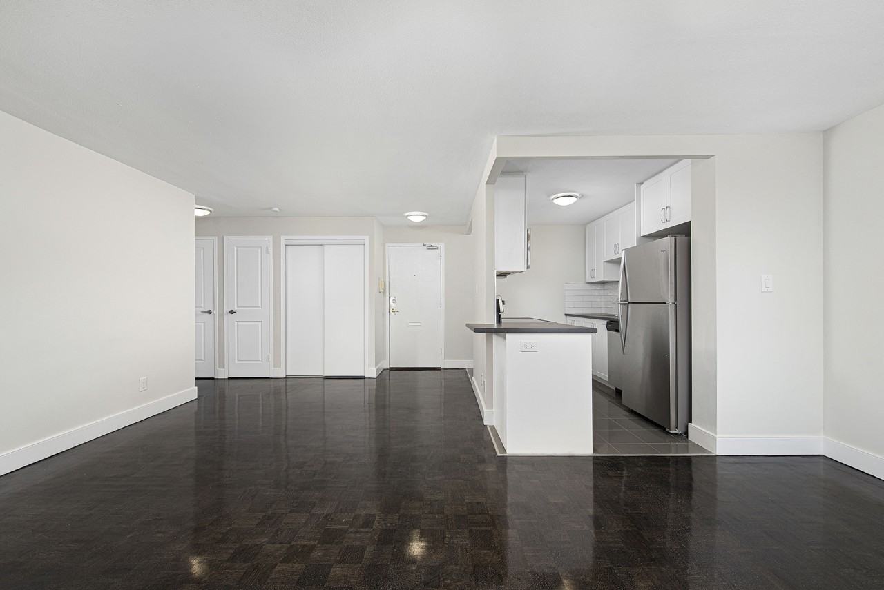 70 Rexdale Blvd - Photo 5 of 14