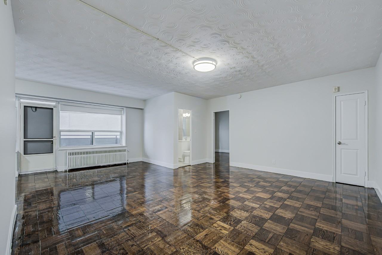 1150/1200 Kingston Road - Photo 3 of 12