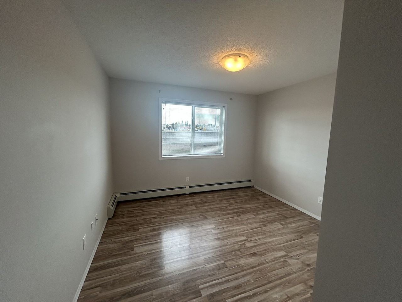 225- 301 Clareview Station Drive Northwest, Edmonton, Alberta, Canada, T5Y 0J4 - Photo 4 of 11