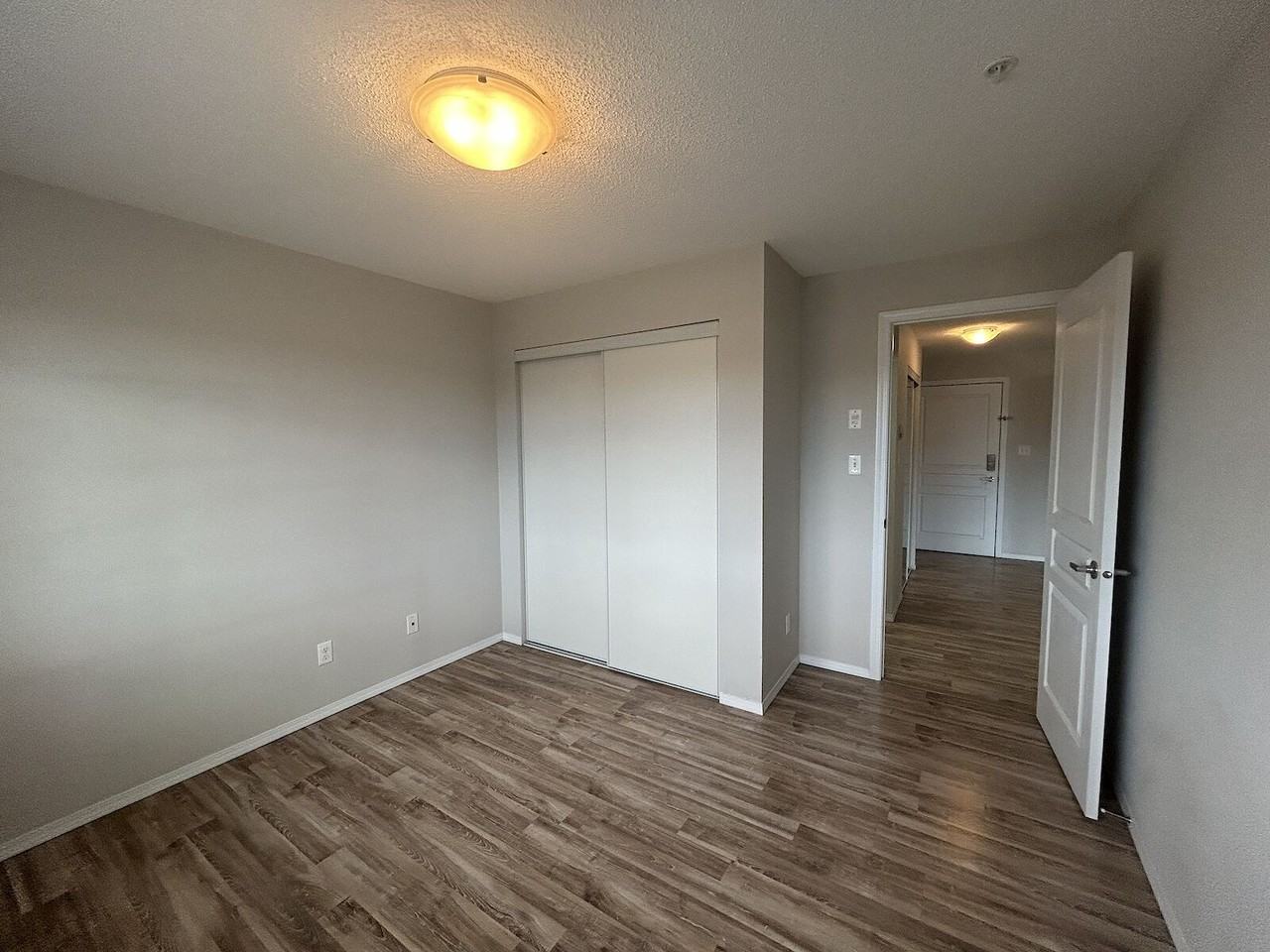 225- 301 Clareview Station Drive Northwest, Edmonton, Alberta, Canada, T5Y 0J4 - Photo 7 of 11