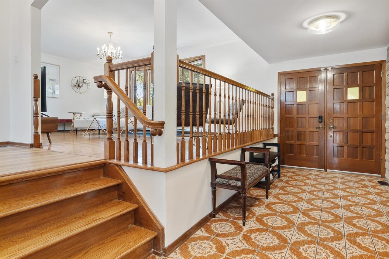 1545 Prince of Wales Drive - 1 - Photo 2 of 50