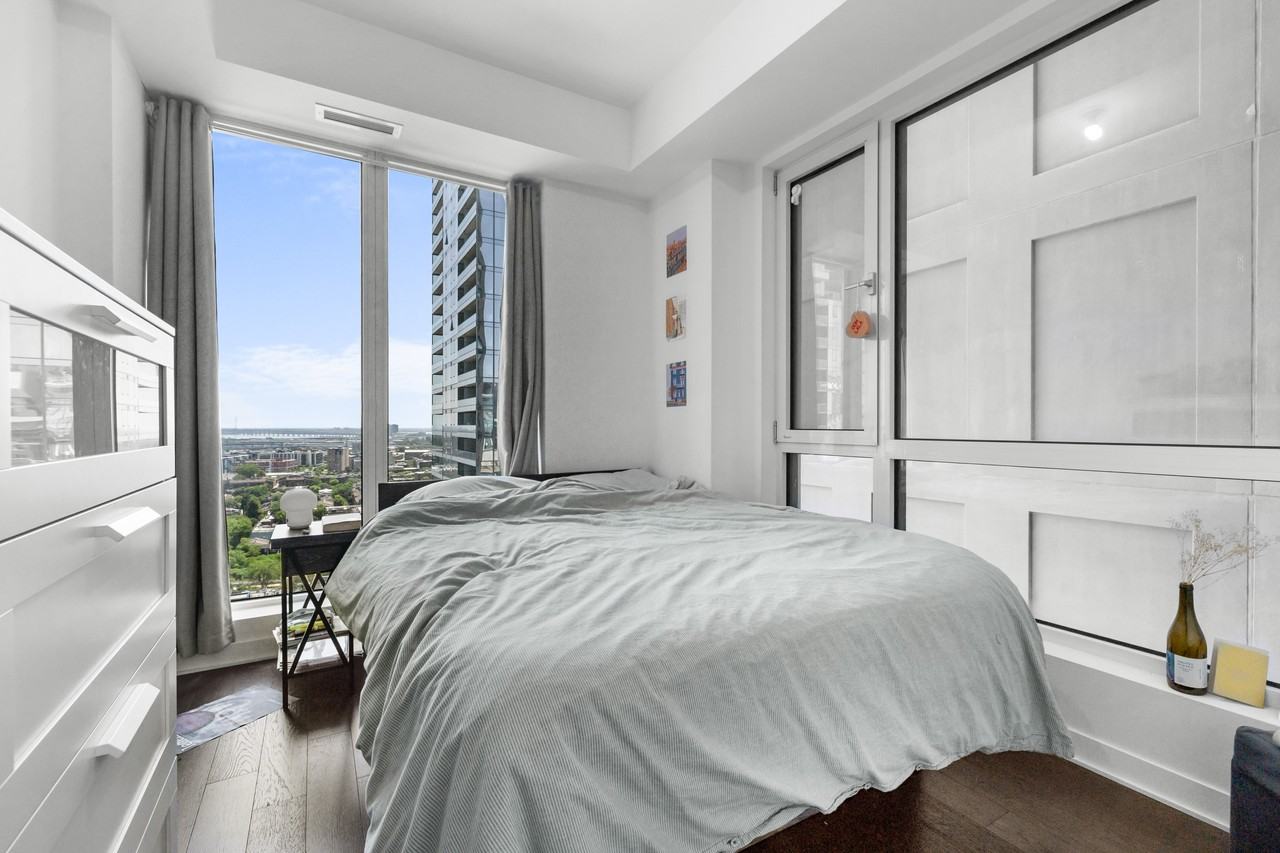 1160 Mackay - Photo 4 of 6