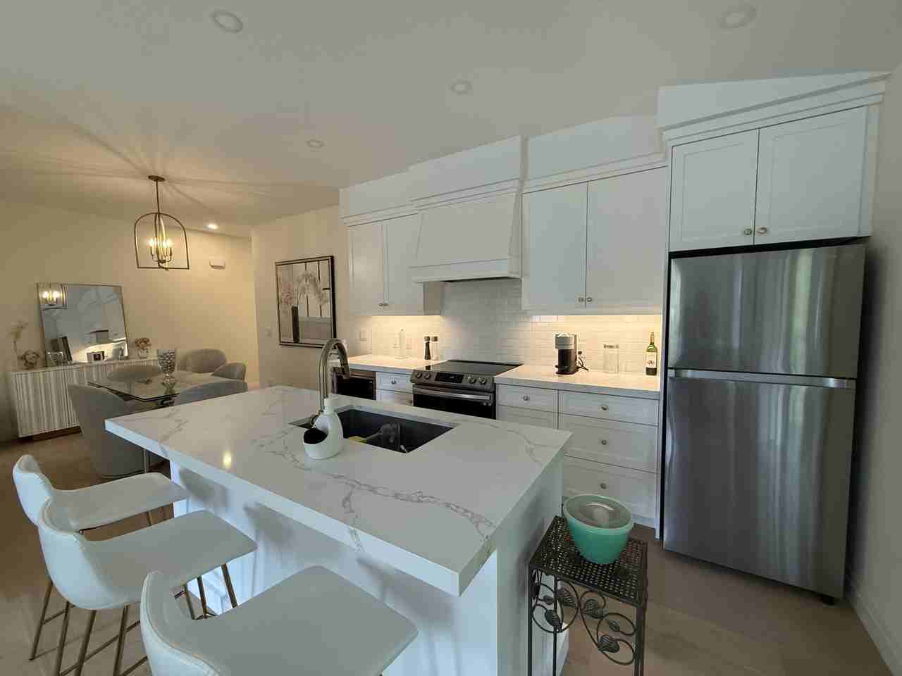 881 Laird Rd West - Photo 4 of 12