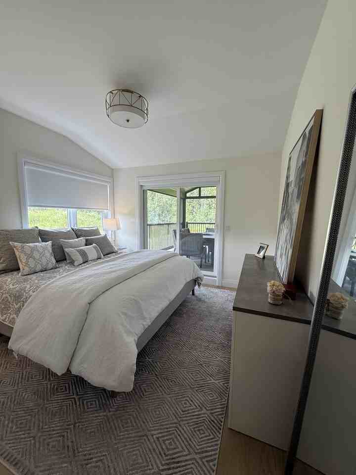 881 Laird Rd West - Photo 5 of 12