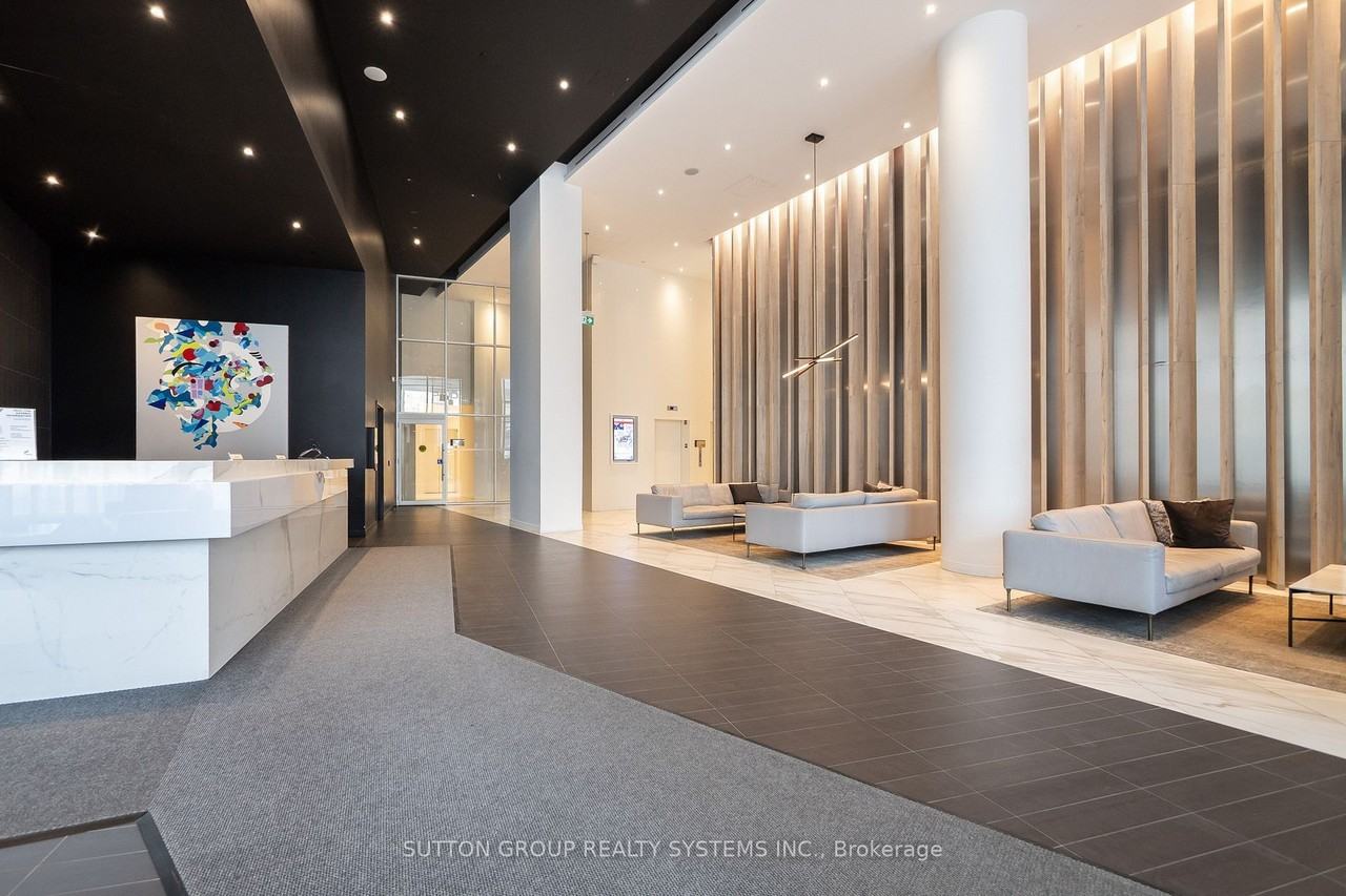 M City Condos Phase 1 [3900 Confederation Pkwy Mississauga] - Photo 2 of 50