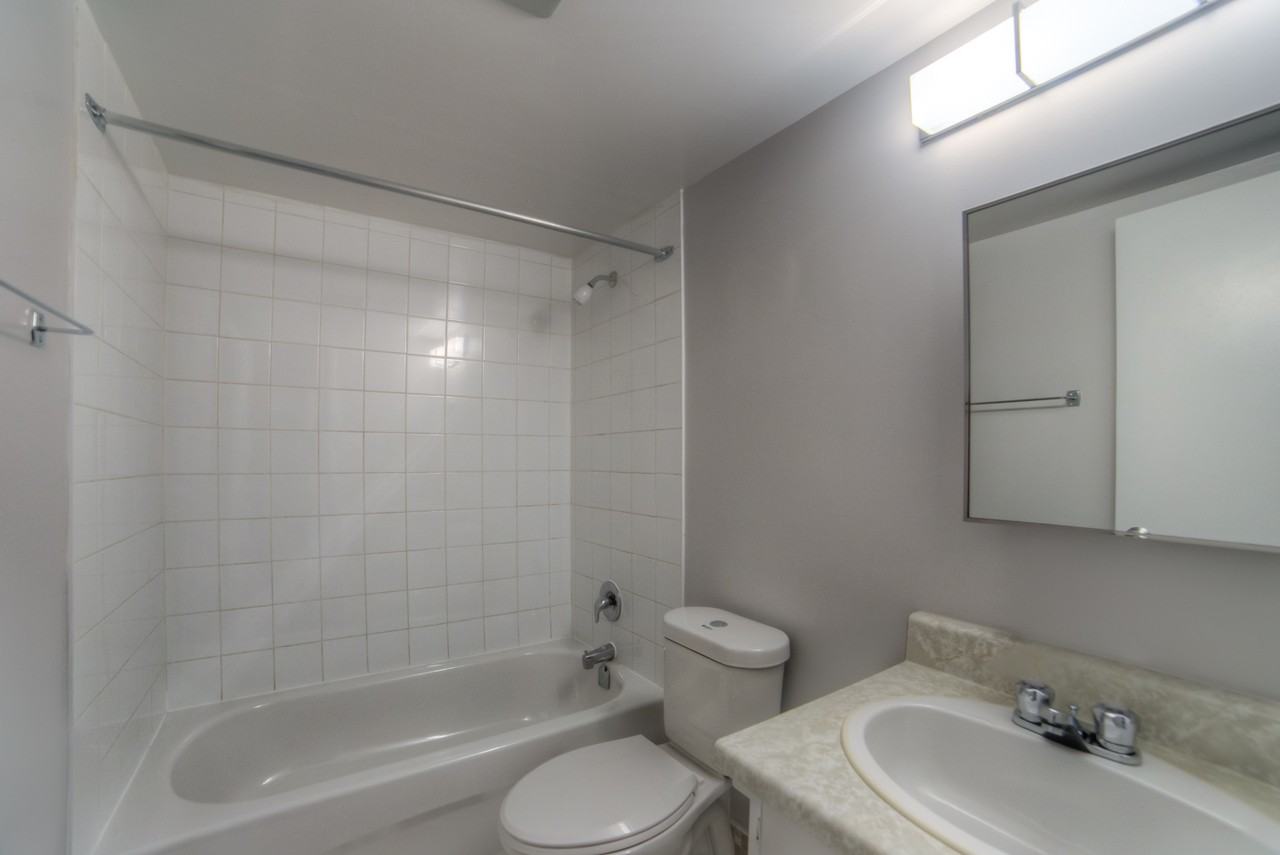 Reedaire Court Apartments - Photo 6 of 21