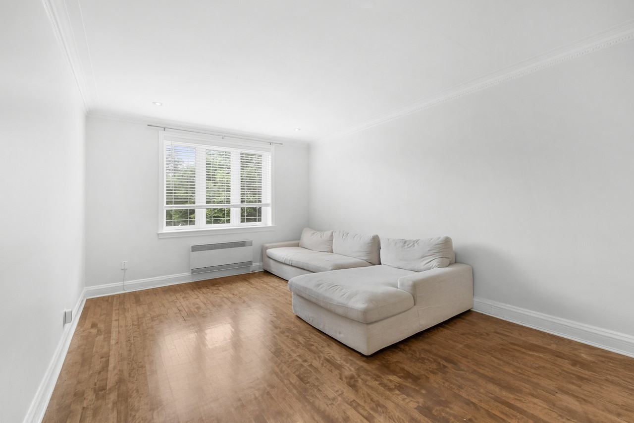 4683 Bonavista - Photo 2 of 14