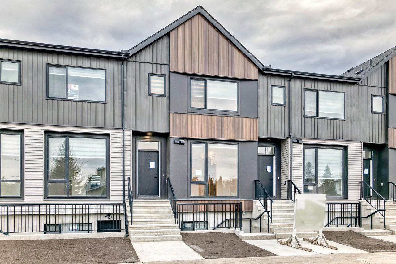 15720 -15724 103 Avenue - Photo 2 of 44