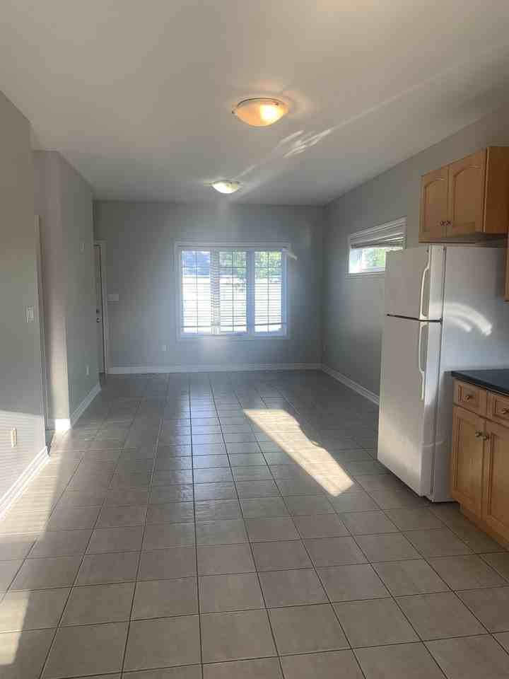 49 St. David Street West, Upper Unit, Thorold - Photo 4 of 12