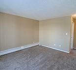 11620 9A Avenue Northwest #201 , Edmonton, Alberta, Canada, T6J 7B4 - Photo 3 of 14