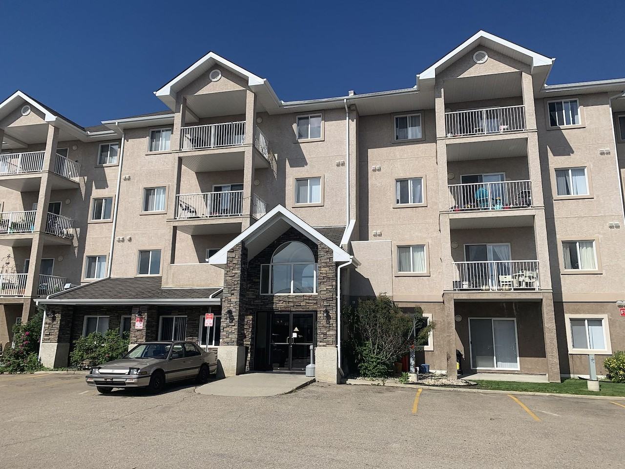 2305 35A Avenue Northwest 212, Edmonton, Alberta, Canada, T6T 1Z2 - Photo 6 of 7