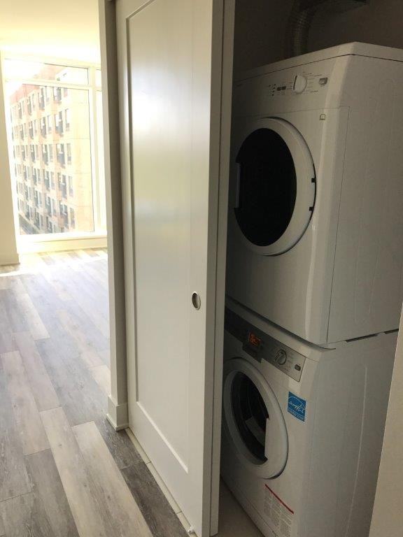 714 - 411 Mackay - Photo 6 of 8