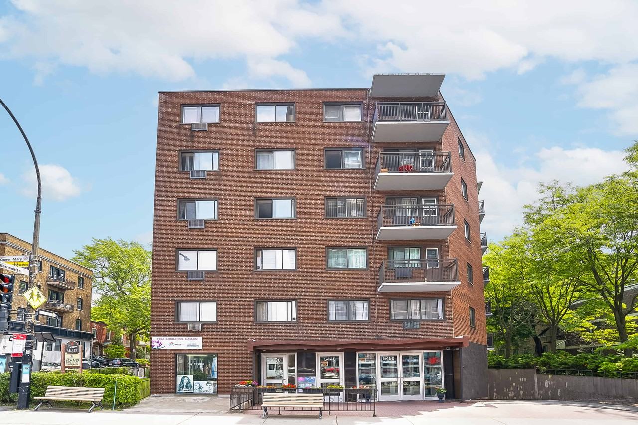 5450 Queen-Mary - Photo 2 of 27