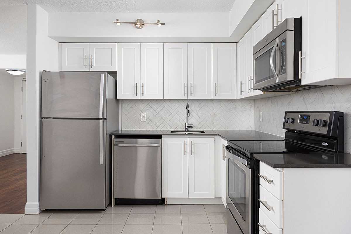 297 Queens Ave - Photo 6 of 17