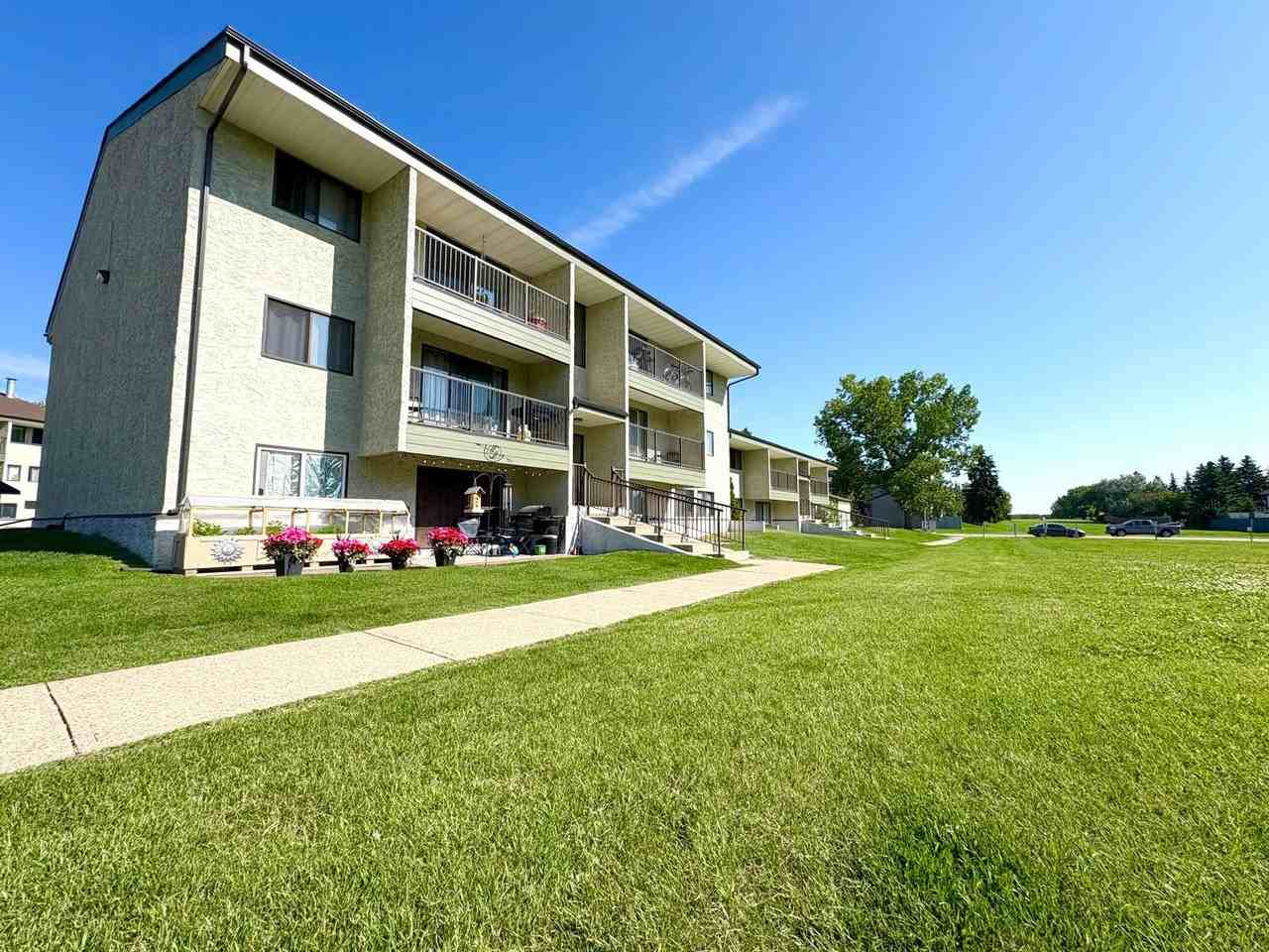 Greenview Apartments - Photo 3 of 18