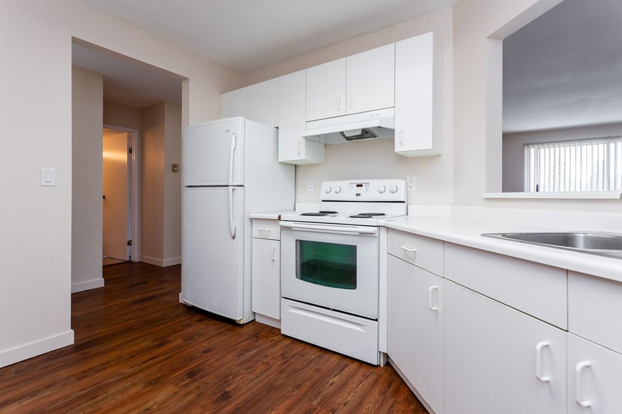 Chelsea Park  Apartments - Photo 2 of 11