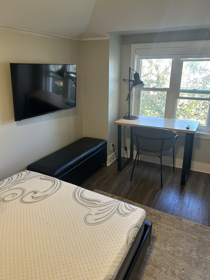 68 Sweetland Avenue - 3C - Photo 6 of 10