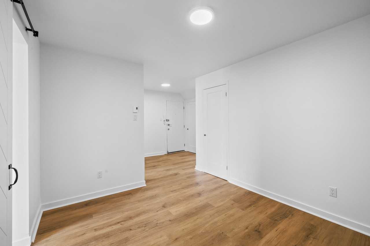 1808 Mont-Royal - Photo 2 of 16