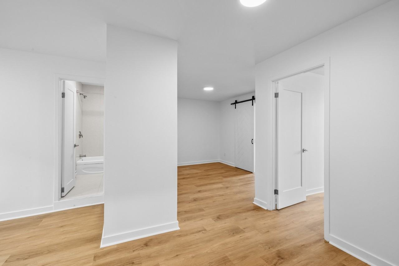 1808 Mont-Royal - Photo 4 of 16