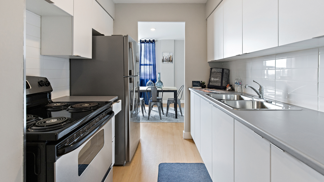 1577 Lawrence Avenue West - Photo 4 of 19