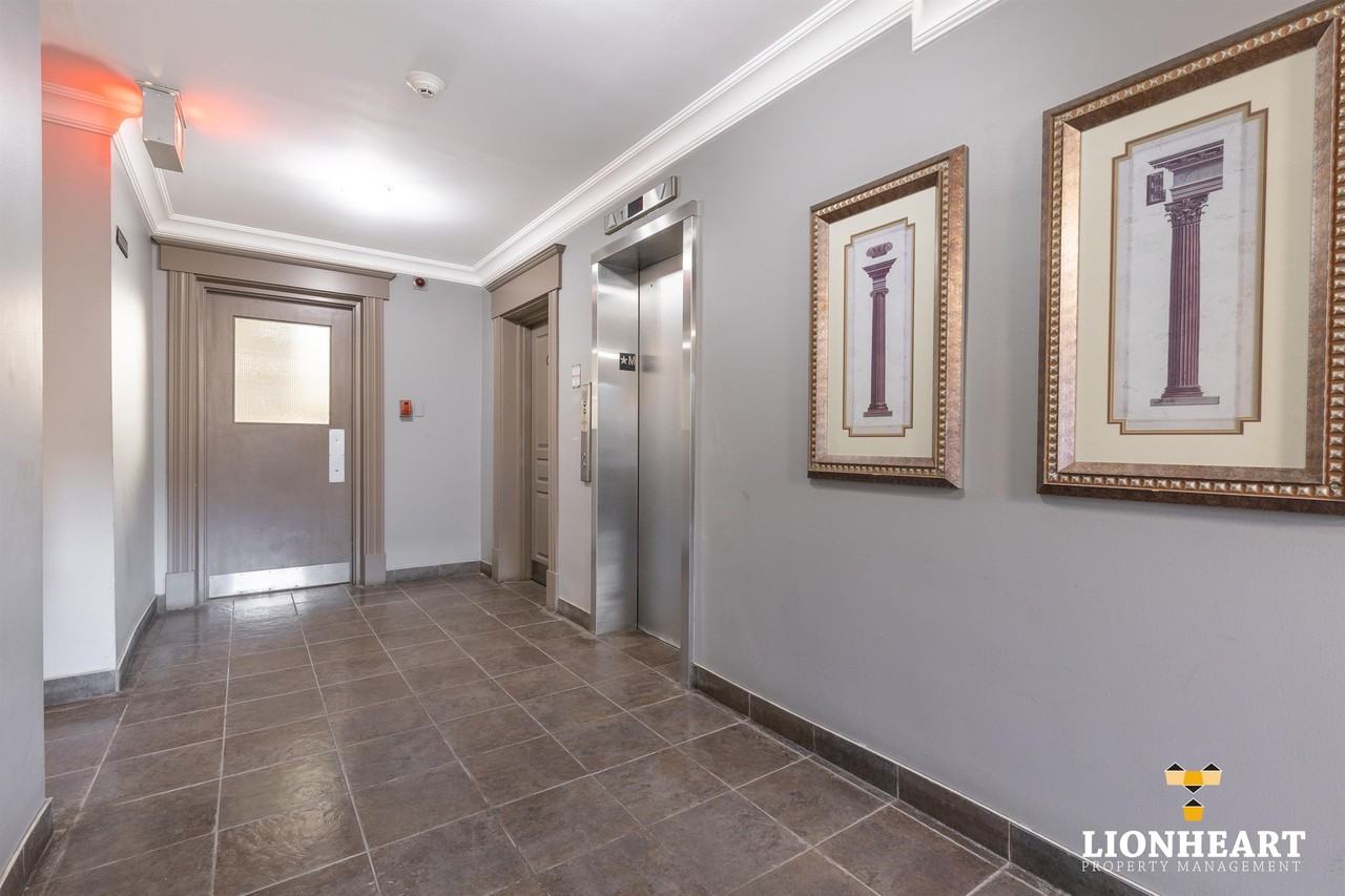 302-570 William Street - Photo 6 of 24