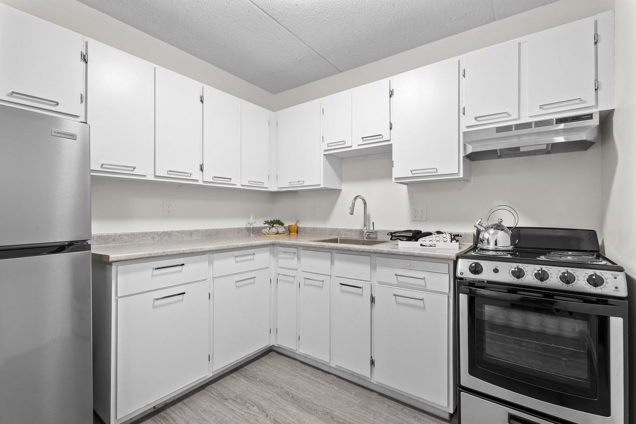 Penthouse Apartments - Photo 7 of 20