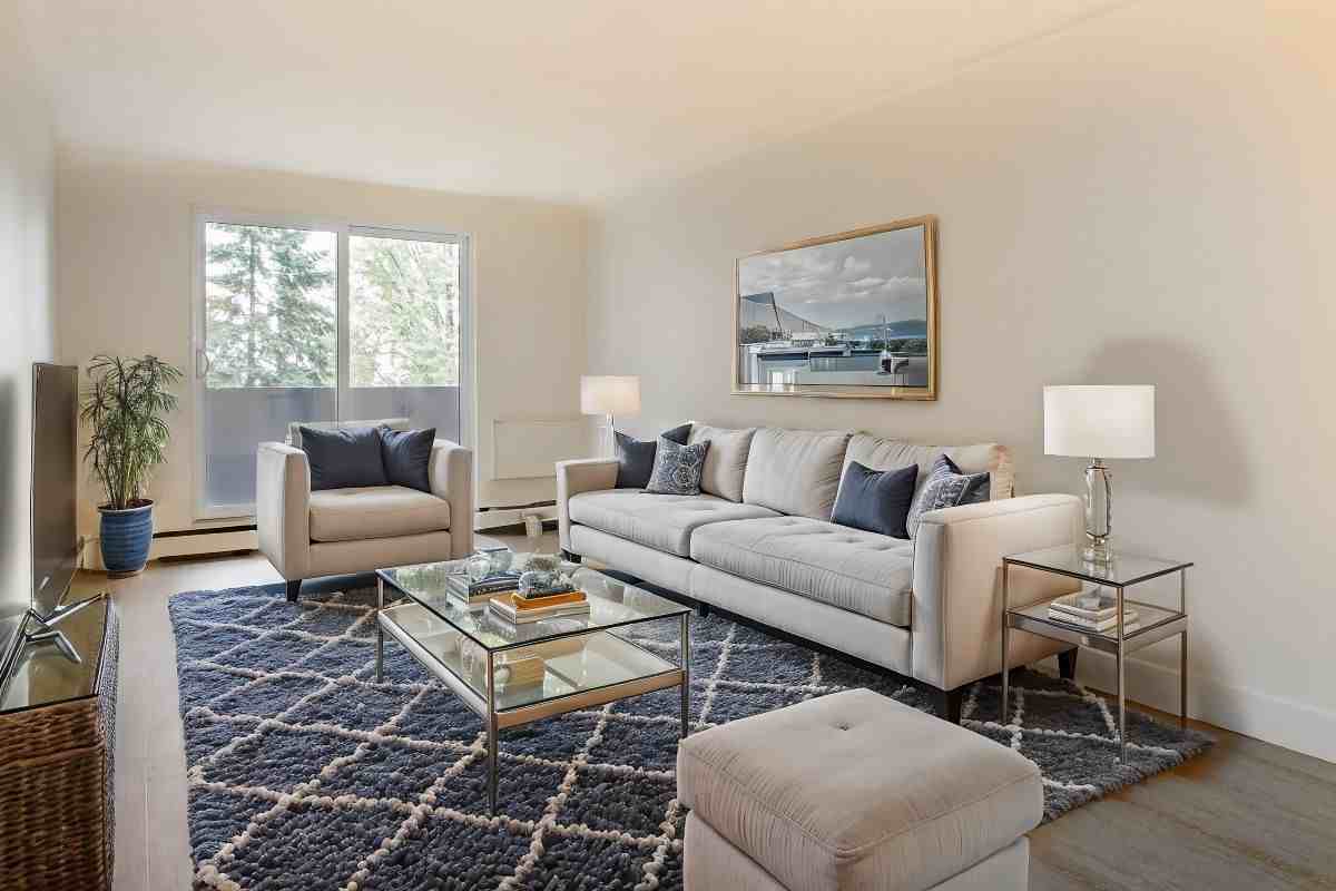 Landmark Towers - Photo 5 of 14