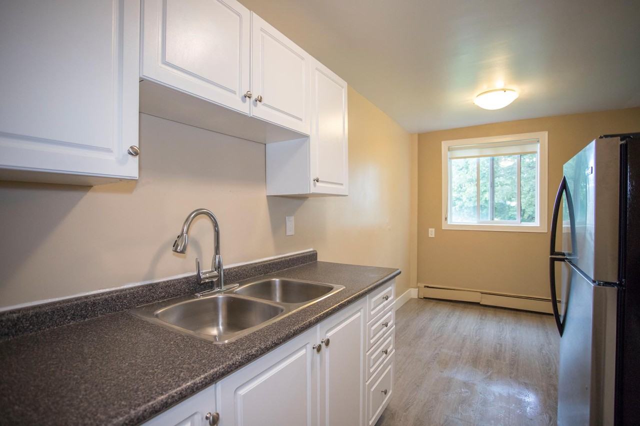 Noel Meadows - Photo 3 of 9