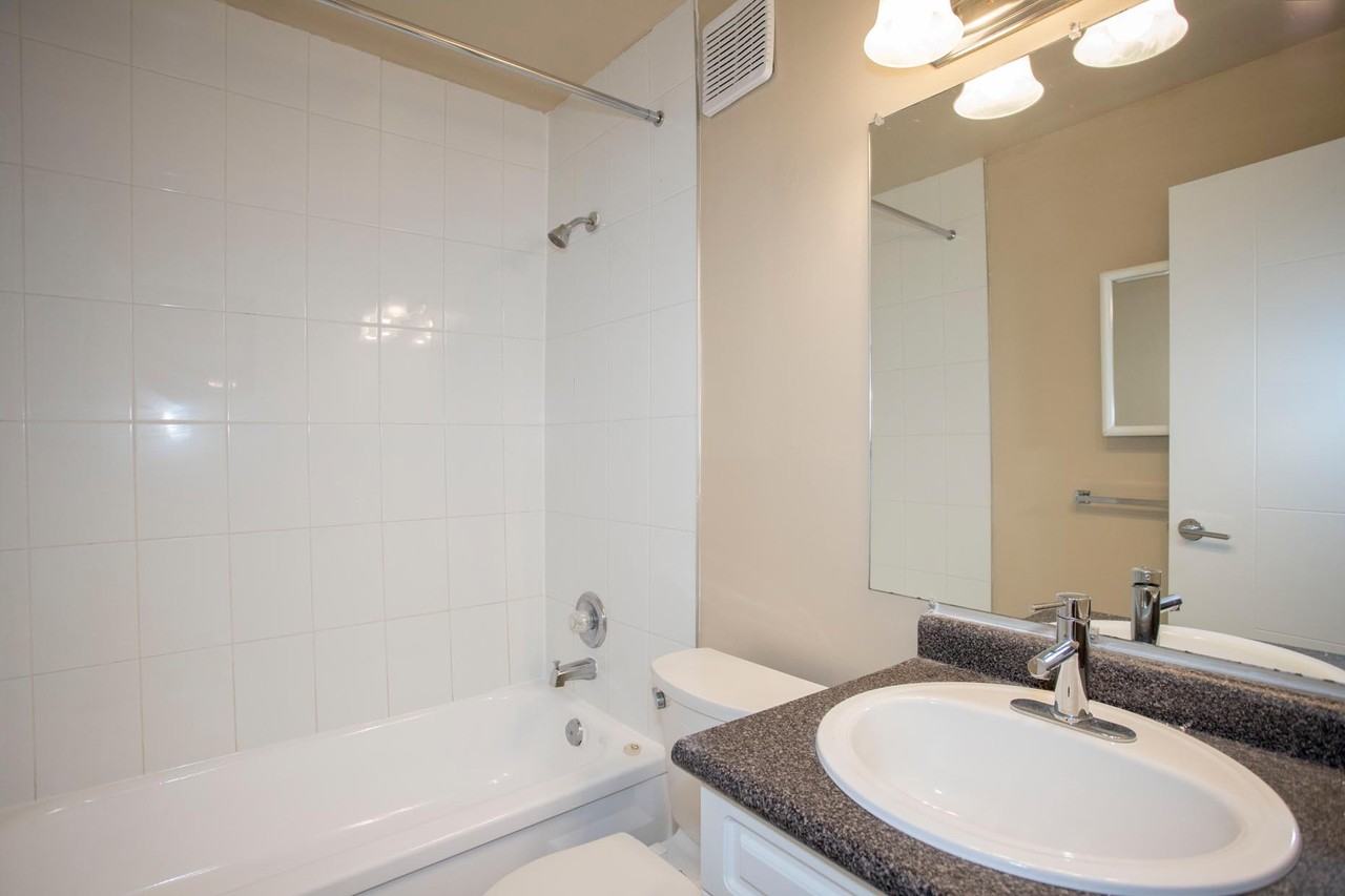 Noel Meadows - Photo 6 of 9