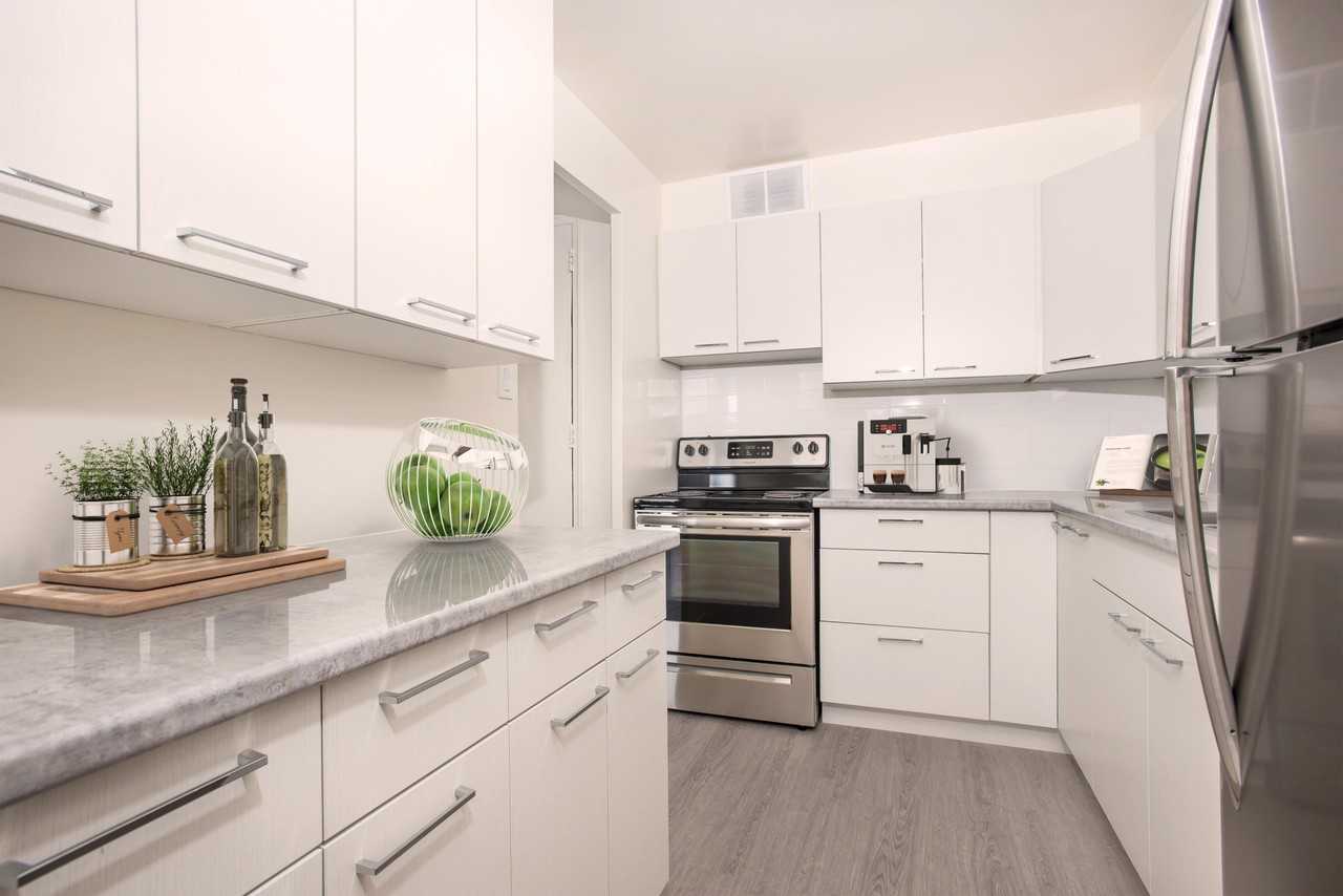 Maple Ridge On The Parc - Photo 2 of 8