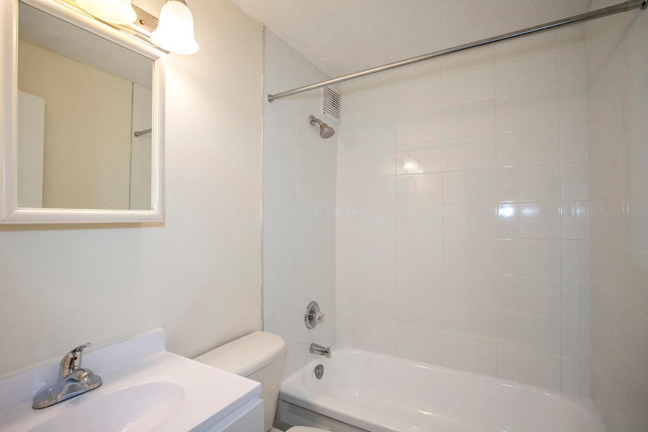 Meadowcrest Apartments - Photo 4 of 6