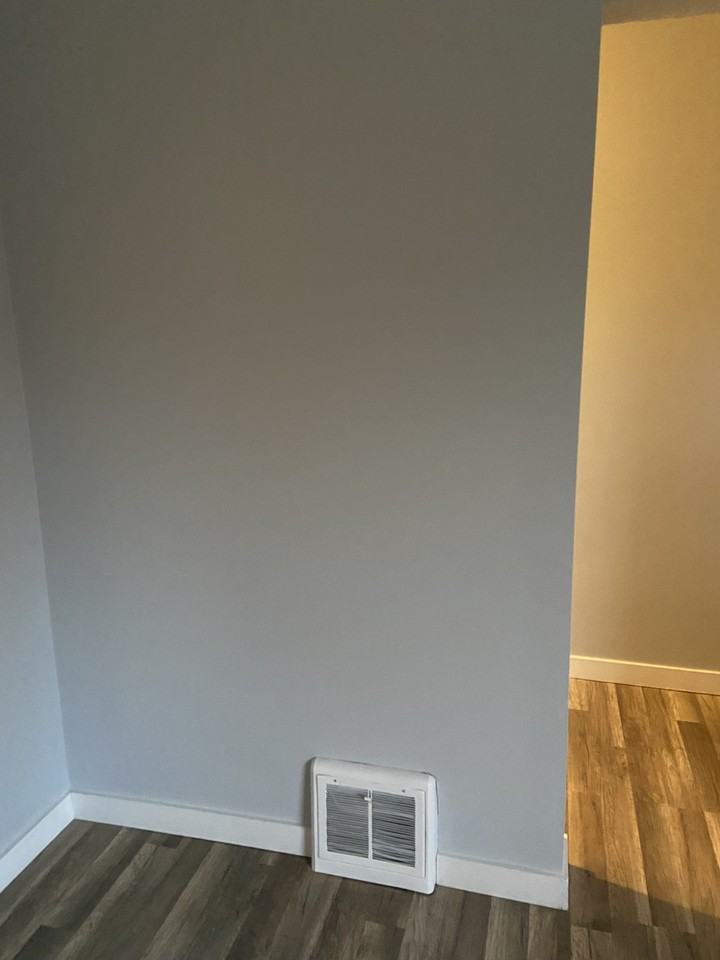 12030 127 St NW Main Floor & Garage - Photo 7 of 31