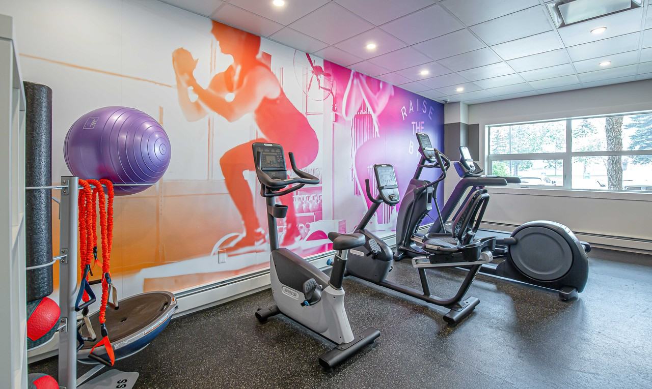 Prairie Sunrise Towers - Photo 7 of 12