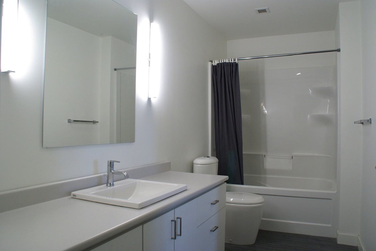 98 Market - Photo 7 of 46