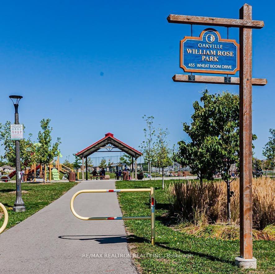 North Oak at Oakvillage Condos by Minto [335 - Photo 3 of 50