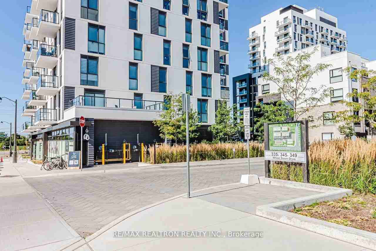 North Oak at Oakvillage Condos by Minto [335 - Photo 5 of 50